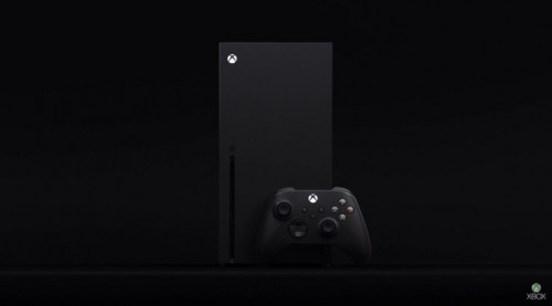 Фил Спенсер обсуждает монолитный дизайн Xbox Series X и новое имя